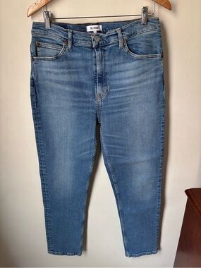 Re/Done Women High-Rise Tapered Jeans in Light Blue